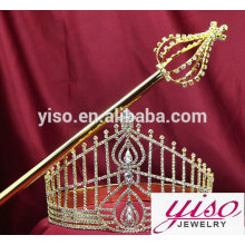 Grandes coroas da princesa tiara e varinha da série cortiças de coroa de strass